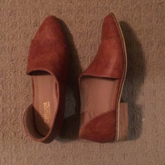 Catherine Malandrino Shoes - Asymmetrical cognac shoes